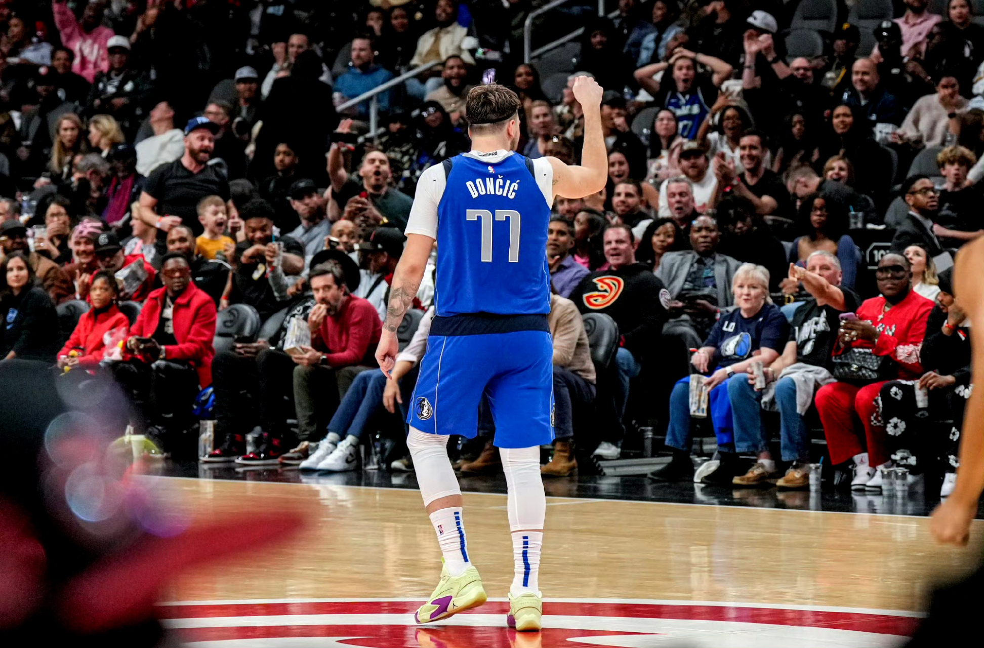 kaiyun官网中国关于东契奇连续十场比赛得分超过比分优势明显，SKT挑战极限！的信息